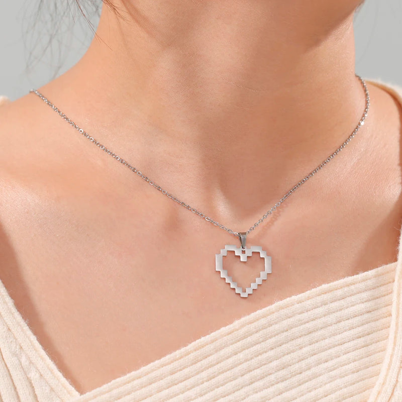 Stainless Steel Necklace for Women Hollow Heart Pendant Necklace Fashion Women's Jewelry for Girl Birthday Gifts