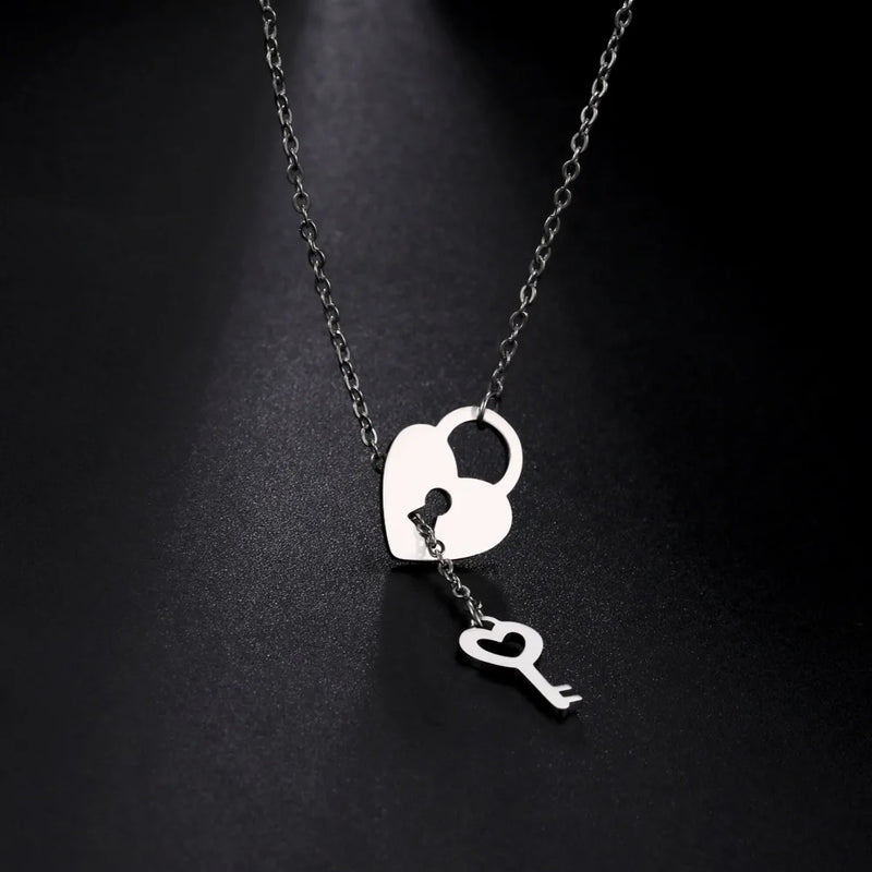 Heart Lock Pendant Necklace Couple Jewelry Stainless Steel Necklace for Women Fashion Choker Jewelry for Lover Gift